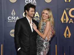 58th Annual CMA Awards - Arrivals