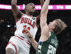 Bulls Bucks Basketball