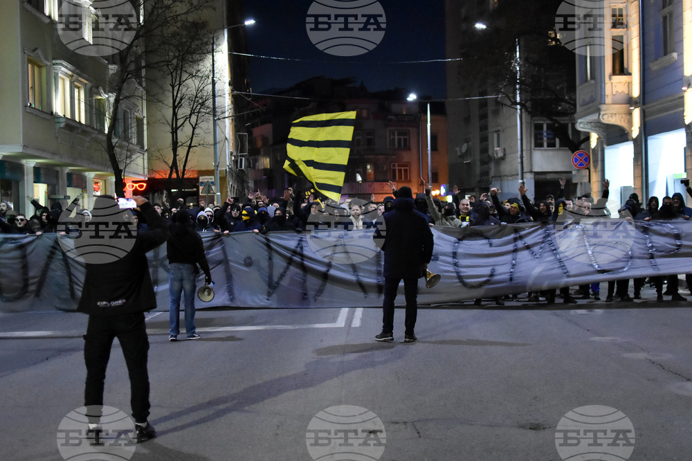 Пловдив - футболни фенове - протест