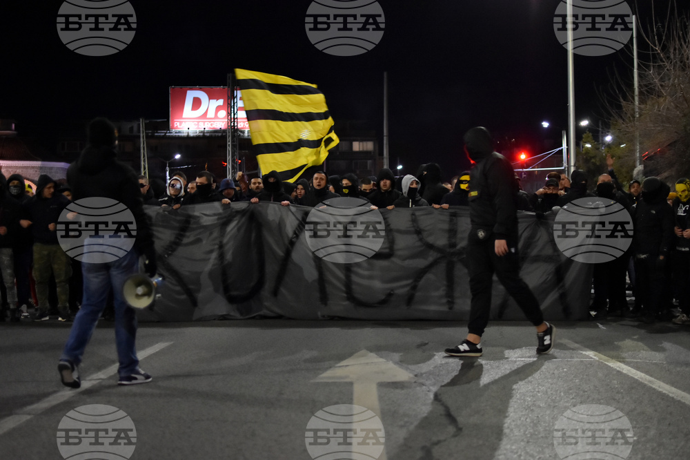 Пловдив - футболни фенове - протест