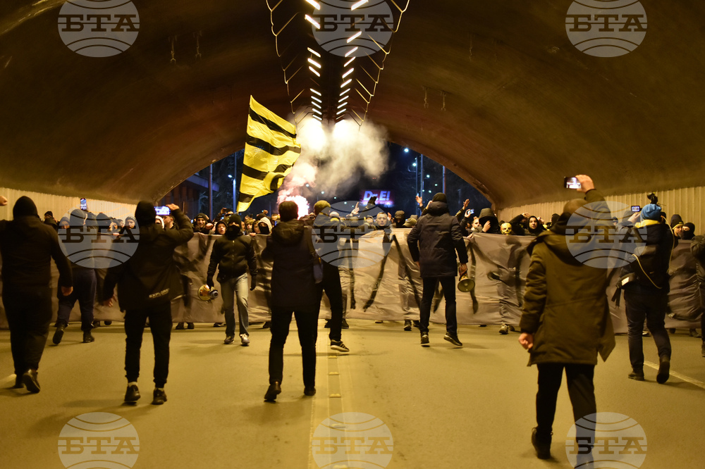 Пловдив - футболни фенове - протест