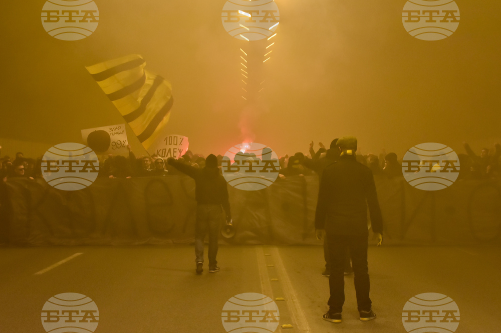 Пловдив - футболни фенове - протест