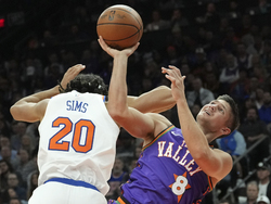 Knicks Suns Basketball