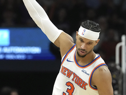 Knicks Suns Basketball