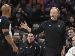 Knicks Suns Basketball