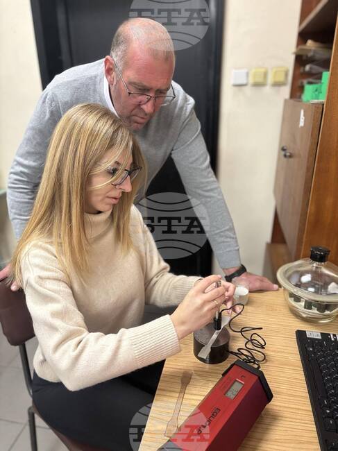 В Техническия университет – филиал Пловдив вложиха отпадъци от ТЕЦ, за да направят по-леки и издръжливи самолети и автомобили