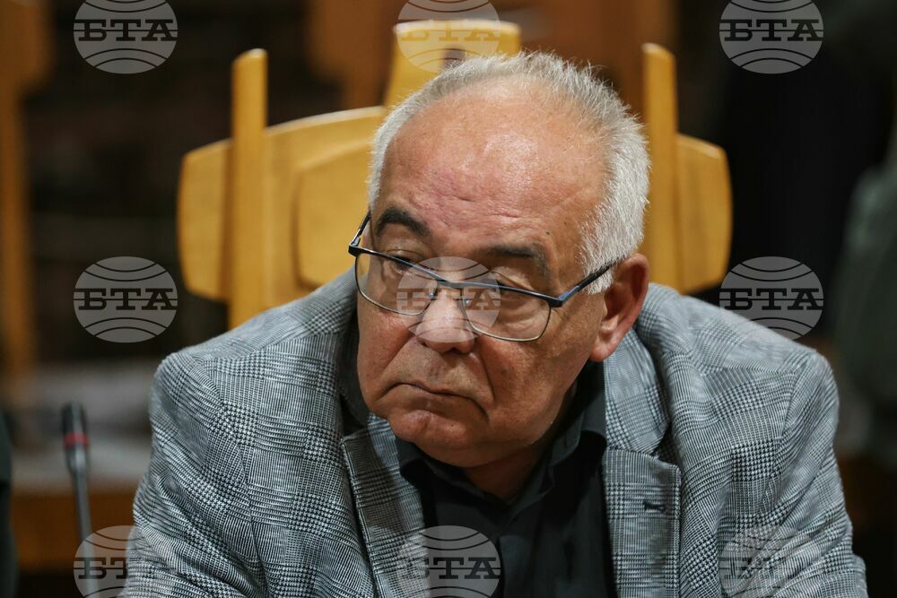 Радваме се на снега, защото в язовир Камчия ще има вода, каза за БТА кметът на Карнобат