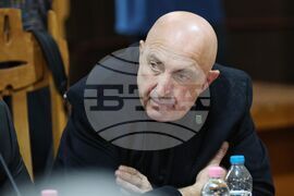 Бургас - министър - водоснабдяване - среща - Димитър Гавазов