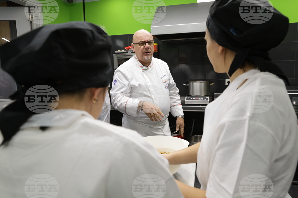 Даниеле Приори - млади хора с интелектуални затруднения - италиански обяд