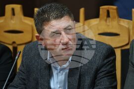 Бургас - министър - водоснабдяване - среща - Ахмед Мехмед