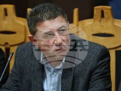 Бургас - министър - водоснабдяване - среща - Ахмед Мехмед