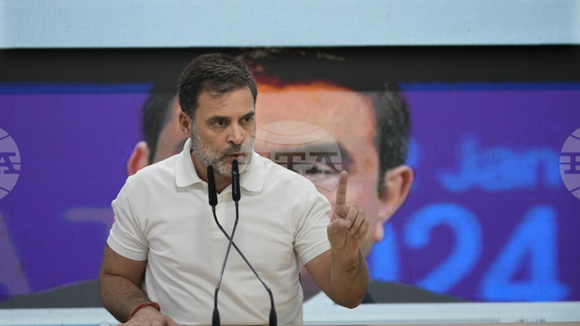 ПТИ: "Водородната бомба" на Рахул Ганди се оказа "просто фойерверк", заяви главният министър на Махаращра