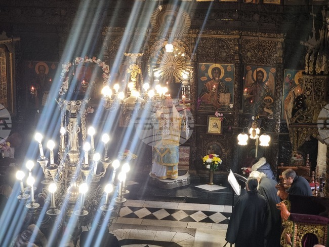 Благоевград - храм - литургия