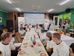 Даниеле Приори - млади хора с интелектуални затруднения - италиански обяд