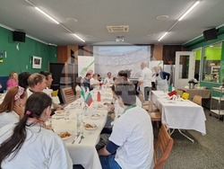 Даниеле Приори - млади хора с интелектуални затруднения - италиански обяд