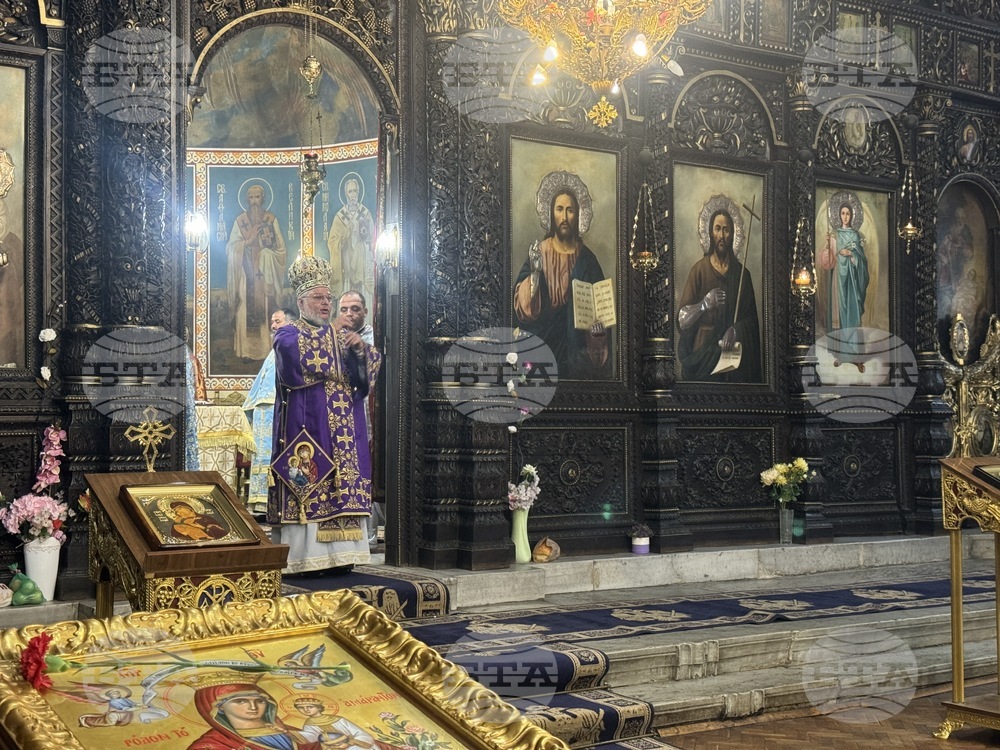 Стара Загора  - литургия - Въведение Богородично