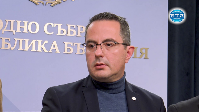 "Възраждане" е против бюджетен дефицит от три процента в тежката икономическа ситуация, която се намираме, каза Цончо Ганев