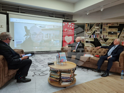 Литературен клуб „Перото” - книга - представяне