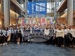 Франция - Страсбург - Европейски парламент - Велинград - ученици - "Евроскола" - участие