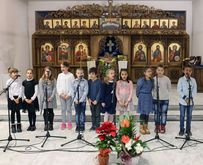 Община Ловеч: С тържествен концерт отпразнувахме Въведение Богородично и Деня на християнското семейство 