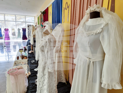 Брезник - сватбени аксесоари - изложба