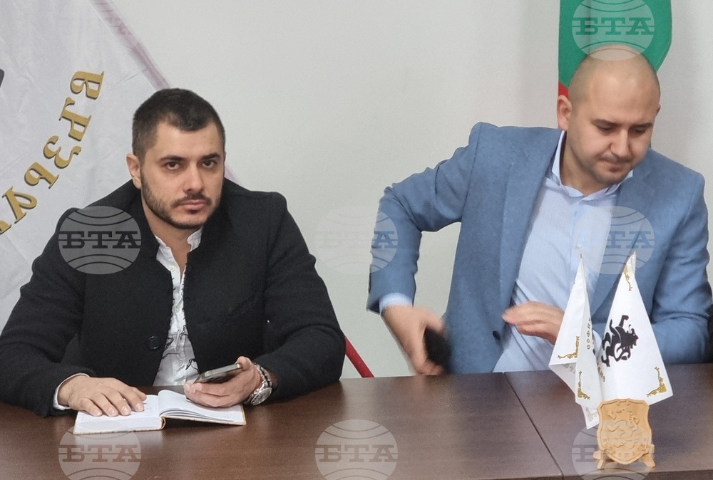 От "Възраждане"-Варна призоваха за дарения от хигиенни материали и детски храни за българите в Украйна