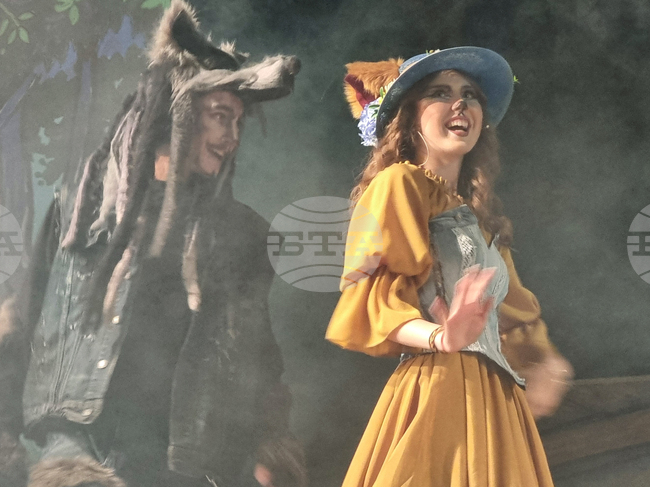 Кърджали - мюзикъл „Червената шапчица” - премиера