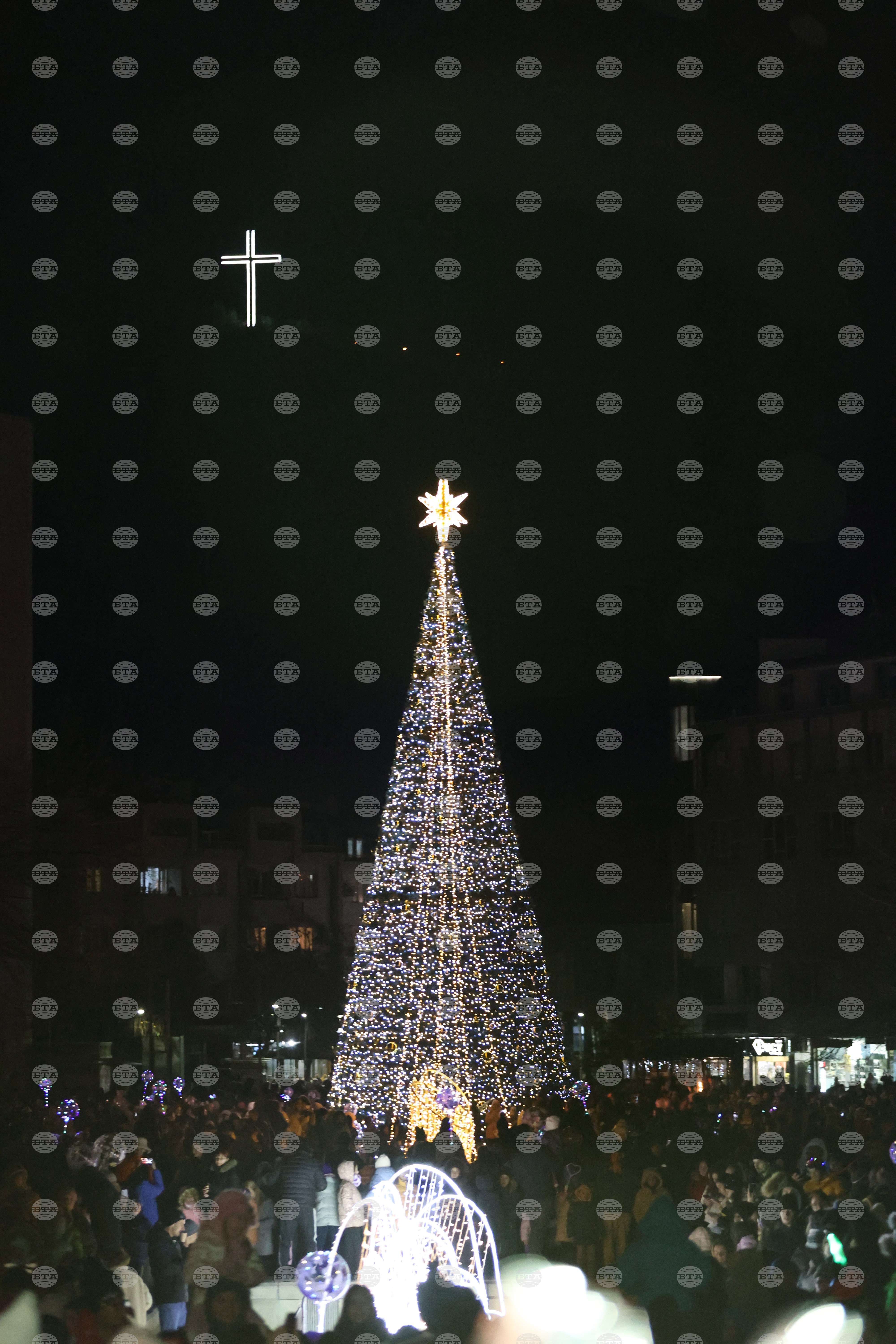 Благоевград - коледни светлини - запалване