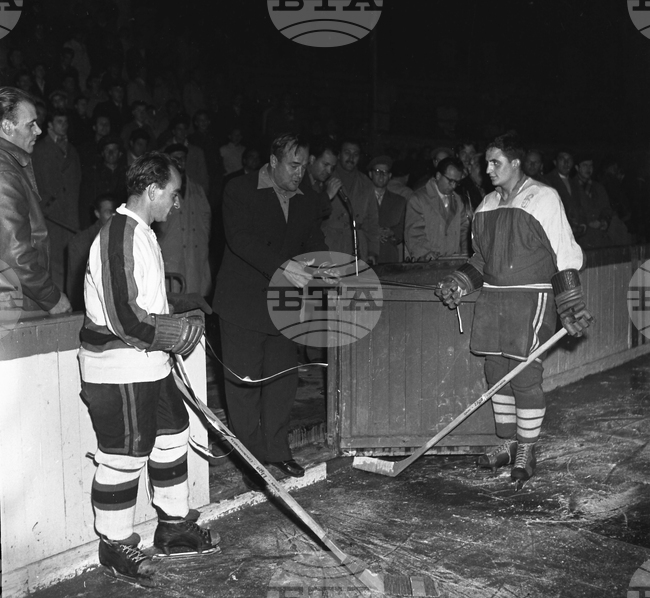 Ледената пързалка „Дружба“ в София