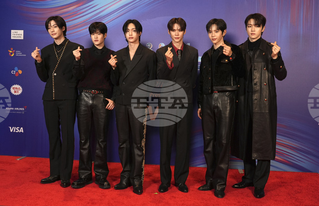 Кей-поп групата Riize разкрива своя различна страна в новия си албум Fame 