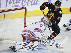 Rangers Flames Hockey