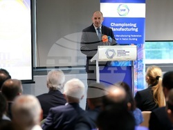 Сингапур - Румен Радев - българо-сингапурски бизнес форум