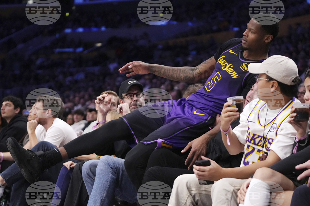 Лос Анджелис Лейкърс отстъпи с 1 точка при домакинството си на Орландо в НБА