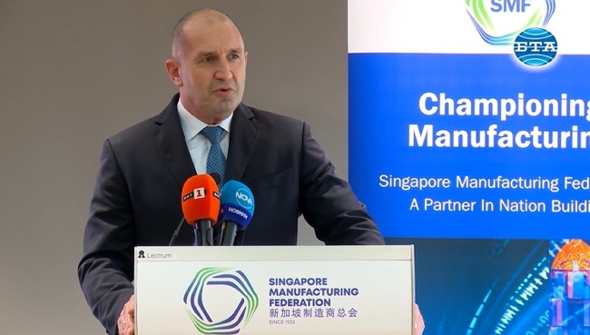 Инвестирането в хората, образованието, иновациите и технологиите е ключът към успеха в бъдеще, каза президентът Румен Радев на бизнес форум в Сингапур