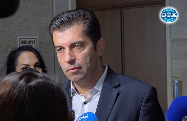 Кирил Петков призова ГЕРБ-СДС да оттеглят кандидатурата на Рая Назарян за председател на парламента