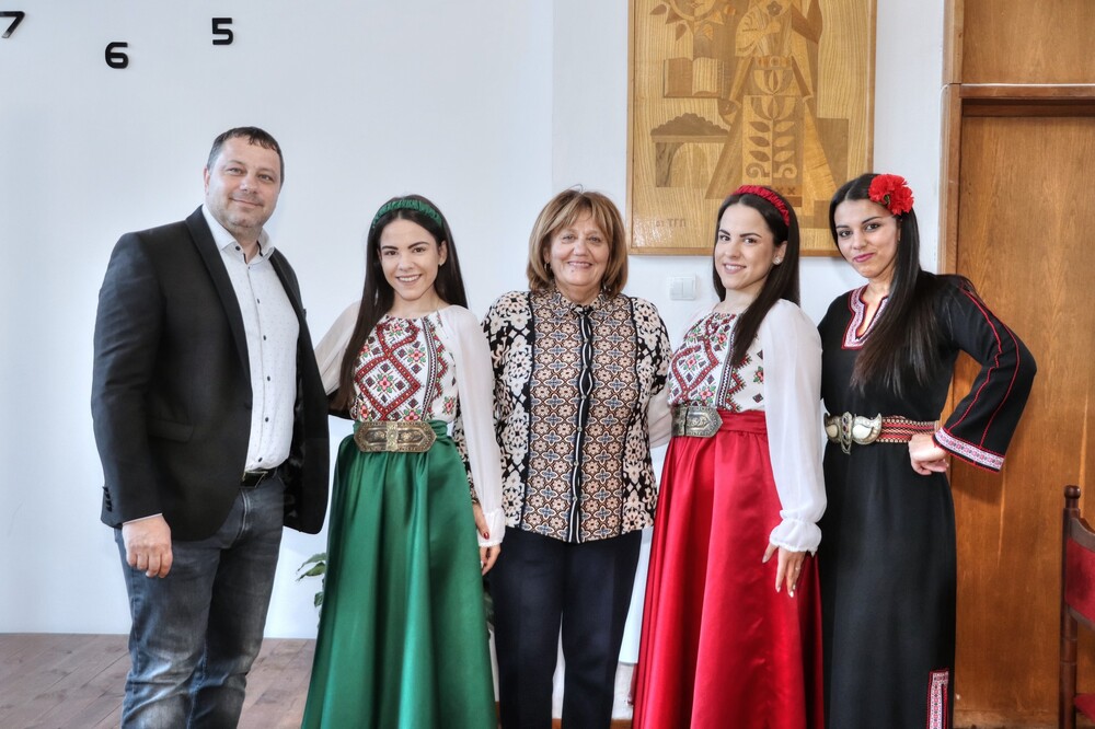 Община Банско: Голямото семейство на 130-годишното читалище в Банско