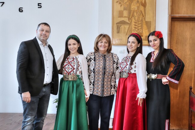 Община Банско: Голямото семейство на 130-годишното читалище в Банско