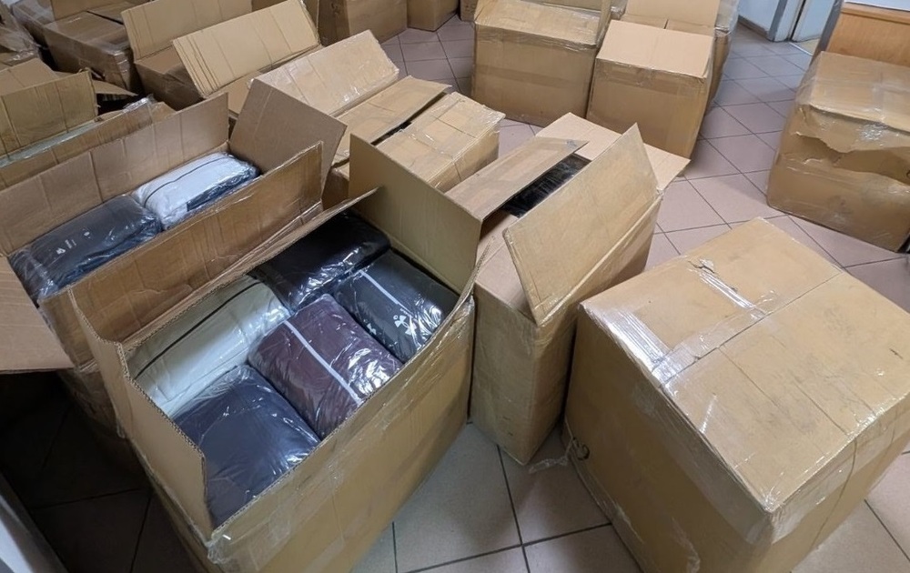 Агенция „Митници“: Близо 12 000 контрабандни „маркови“ стоки задържаха митническите служители на МП Лесово