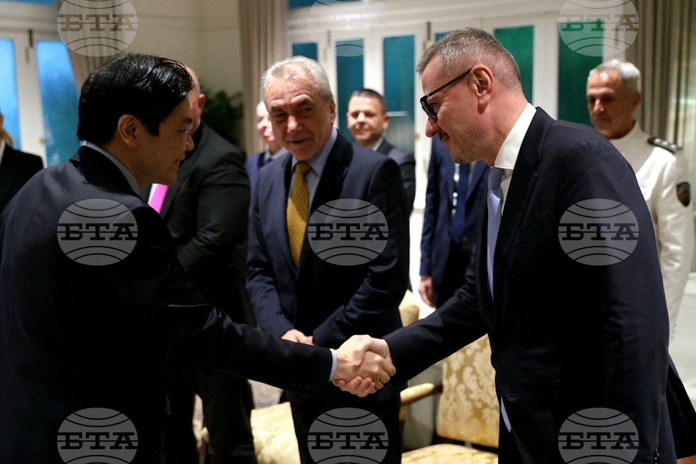 Сингапур - Румен Радев - Лорънс Уонг - среща