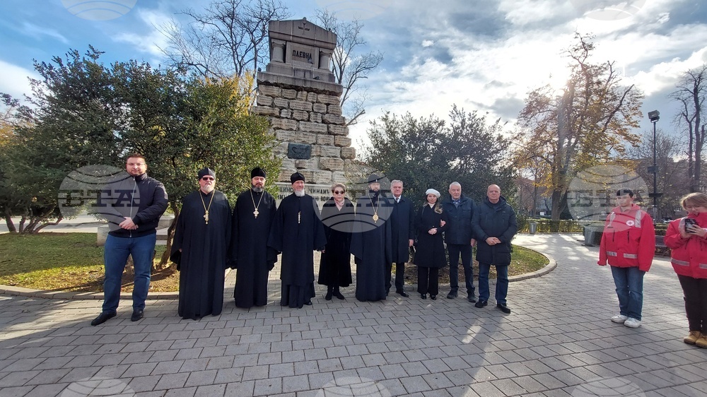 АБВ: Венци и цветя на 140-годишнината на Докторския паметник