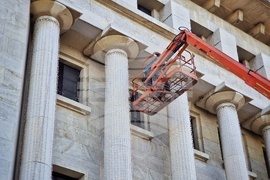 Бургас - сграда на общината - коледни светлини