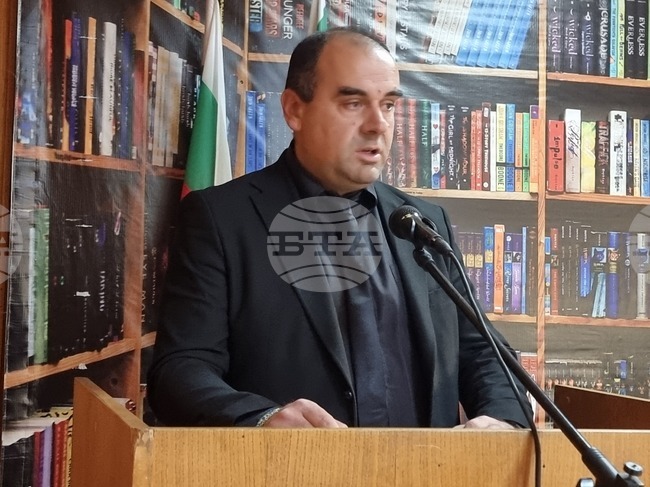 Общинските съветници в Брезник изслушаха управителя на ВиК-Перник за проблемите по водоснабдителната мрежата