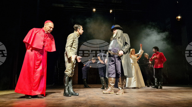 Шумен - "Тримата мускетари" - премиера