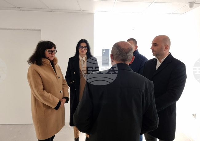 Новата сграда на областната болница в Ямбол се очаква да е готова през лятото на 2025 г., каза служебният здравен министър д-р Галя Кондева