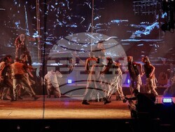 Хиляди пяха и танцуваха с „Молец“, снимка – Даниел Димитров/БТА