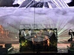 Хиляди пяха и танцуваха с „Молец“, снимка – Даниел Димитров/БТА