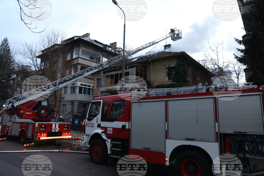 Пожар - къща - бул. "Евлоги и Христо Георгиеви"