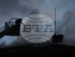 Пожар - къща - бул. "Евлоги и Христо Георгиеви"