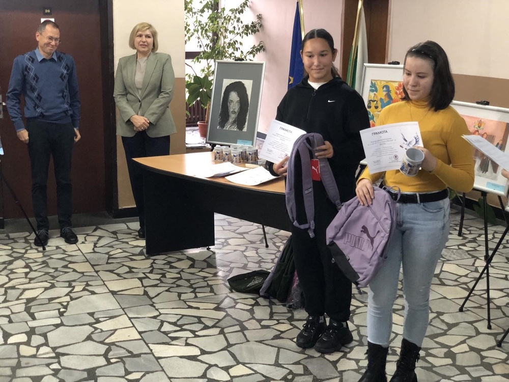 Районен съд – Кюстендил: Срещу домашното насилие, агресията в училище и разпространението на наркотици, се обявиха учениците - победители в Областния ученически конкурс „В страната на Справедливостта 2024 г.“