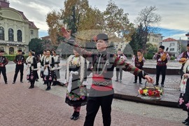 Пловдив - „Дефиле на младото вино 2024“